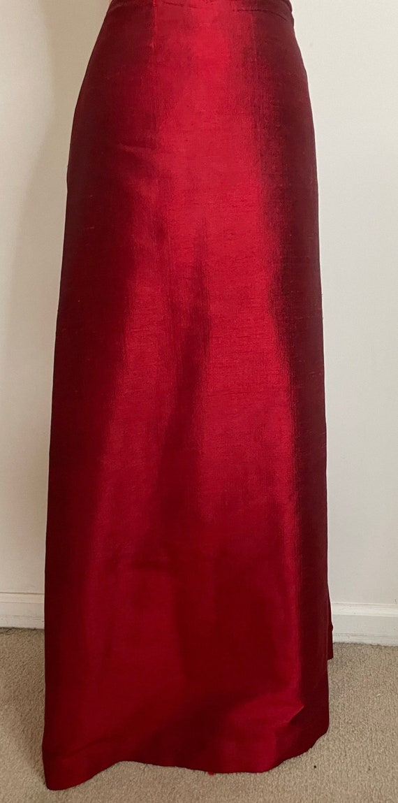 Beautiful Red Silk or Blend Skirt in Medium Size … - image 3