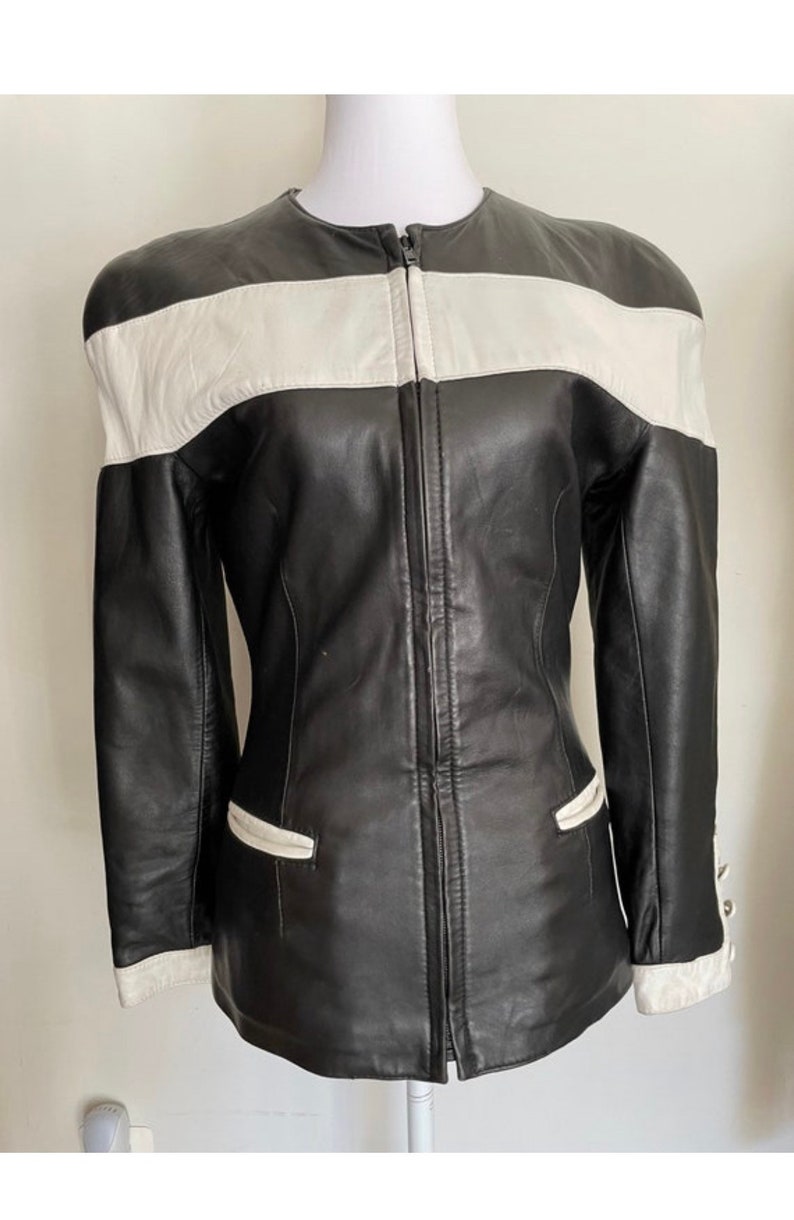 80s Black and White Soft Leather Vintage Jacket with Fitted Style, Zip Front, Cuffed Sleeves, Slash Pockets by Tannery West XS Extra Small image 1