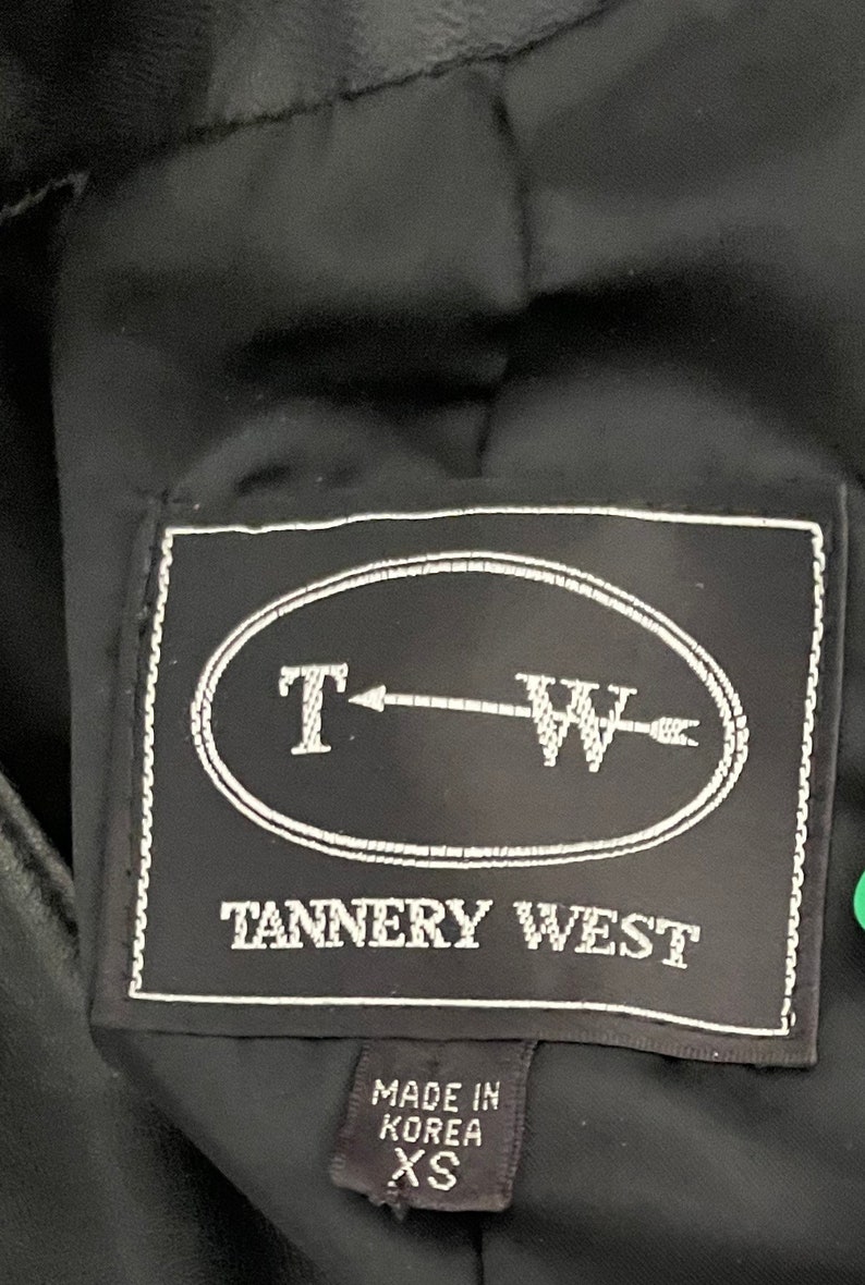 80s Black and White Soft Leather Vintage Jacket with Fitted Style, Zip Front, Cuffed Sleeves, Slash Pockets by Tannery West XS Extra Small image 5