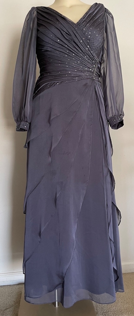 Buy Sophisticated Gray Chiffon Dress With Falling Ruffled Tiers by Carol Lin  in Excellent Vintage Condition Size 12 Online in India - Etsy