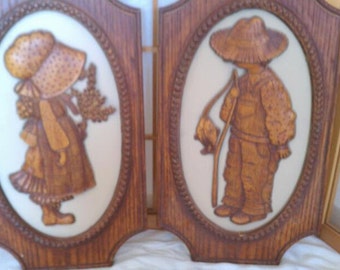 Hollie and Robbie Hobbie Wall Plaques 1972