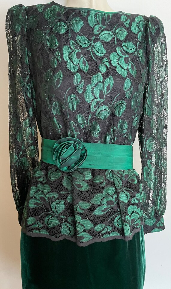 Great 80s Green Velvet with Lace Top Formal Prom … - image 4