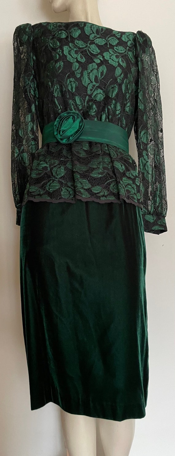 Great 80s Green Velvet with Lace Top Formal Prom … - image 9