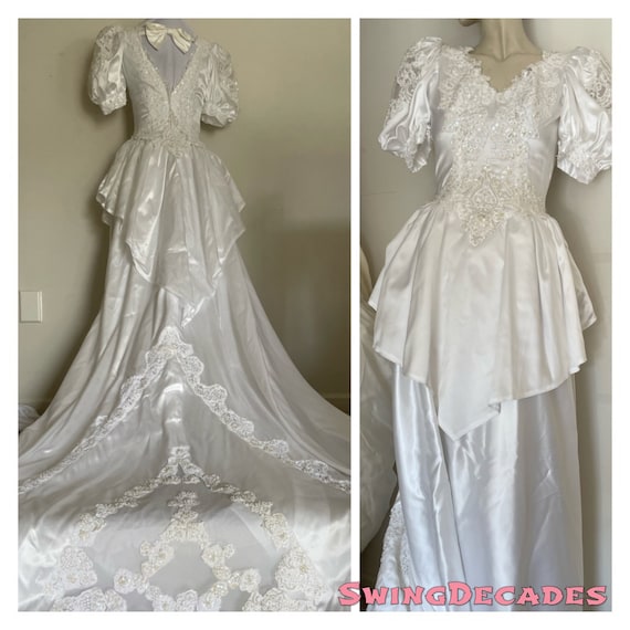 Elegant 80s Form Fitting Satin Wedding Gown with … - image 10