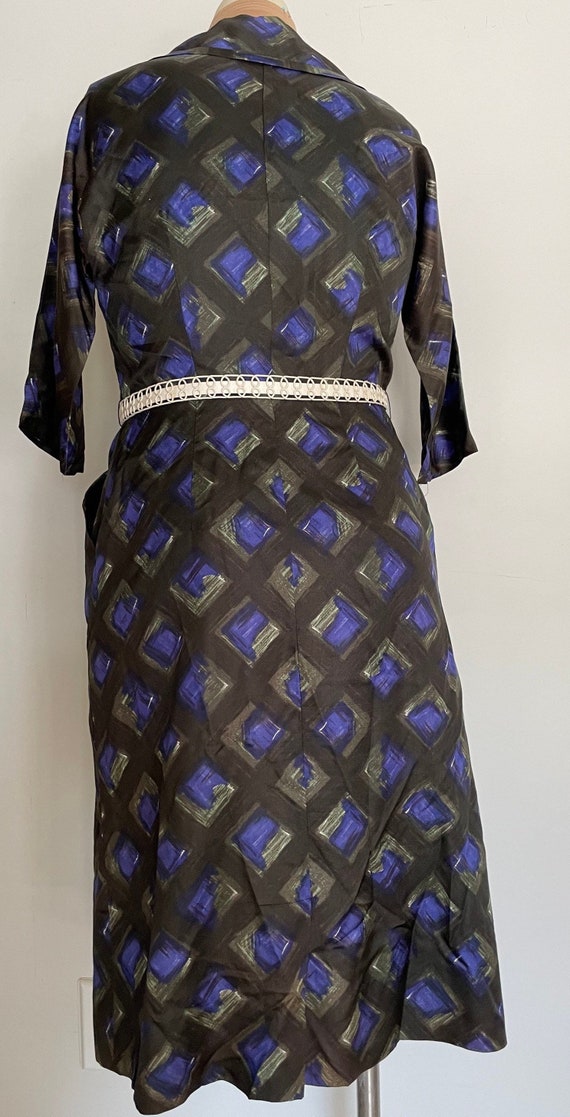 60s Handmade Satin Geo Print Dress with Pencil Sk… - image 8