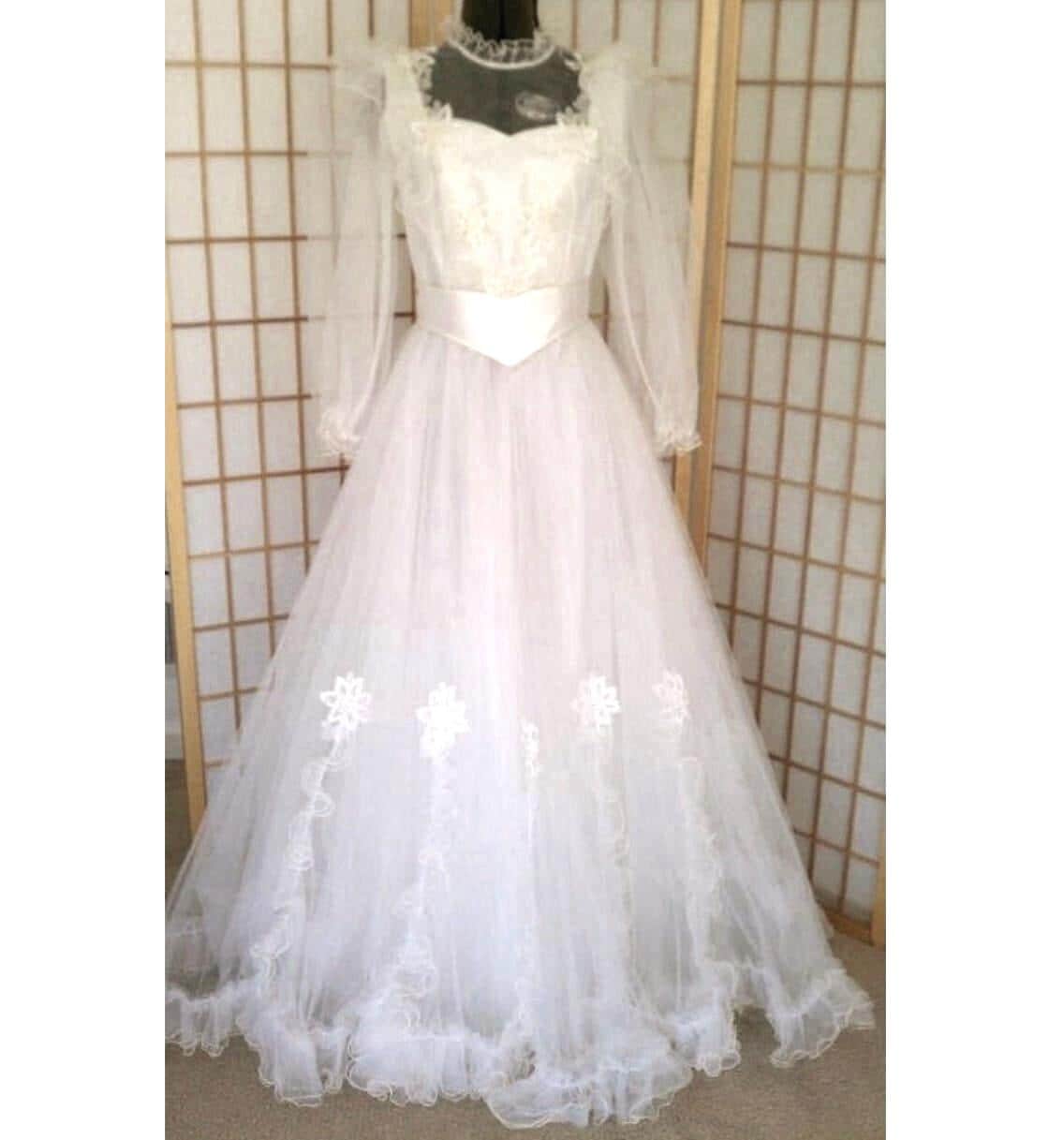 Sweetheart Wedding Dress with Ruffles