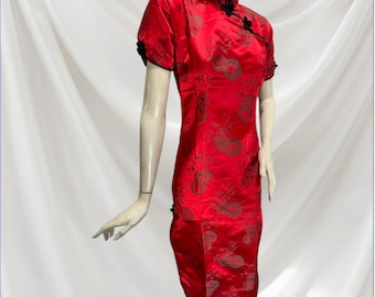 Vintage Red Qipao/Cheongsam Mandarin Style Long Dress Medium Size Excellent Vintage Condition