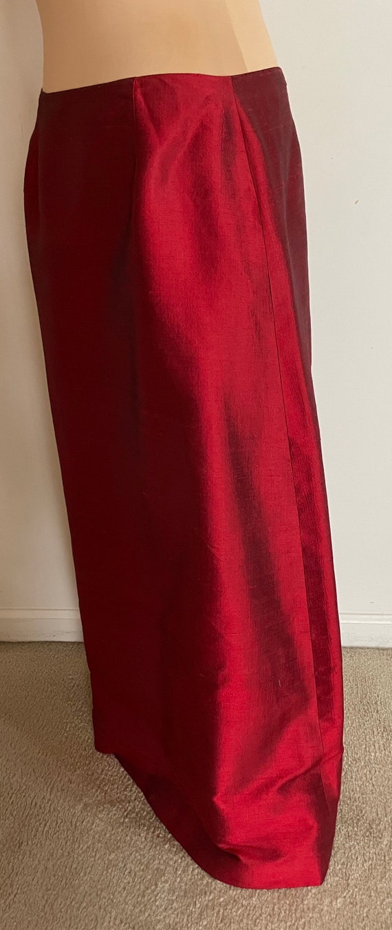 Beautiful Red Silk or Blend Skirt in Medium Size … - image 6