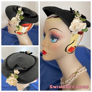 Sweet Black 40s Straw Hat Saucer or Fascinator Clip on with Velvet Rose Trim In Excellent Vintage Condition