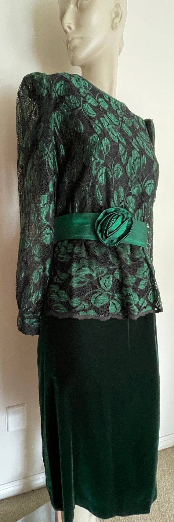 Great 80s Green Velvet with Lace Top Formal Prom … - image 2