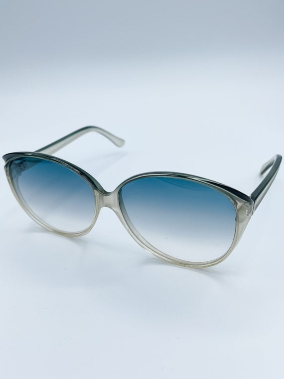 French Vintage Oversized Sunglasses with Ombre Tin