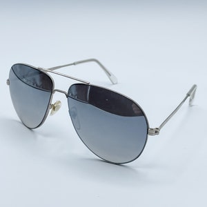 Vintage Lightweight Aviator Sunglasses with Flat Bridge