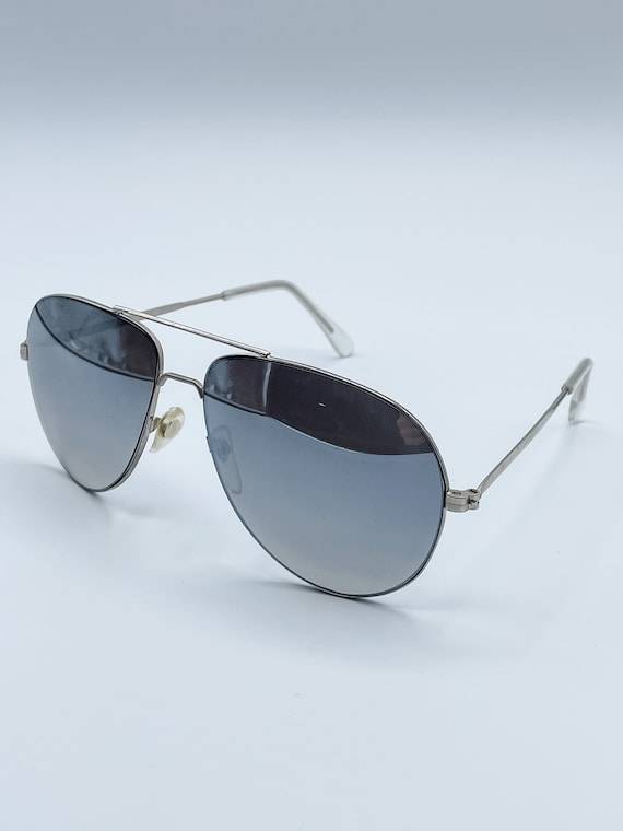 Vintage Lightweight Aviator Sunglasses with Flat … - image 1