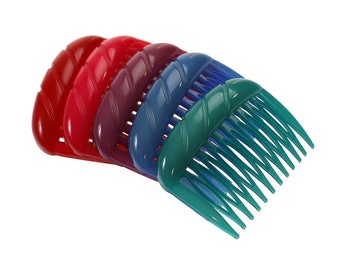 Retro Buch + Deichmann Ribbed Hair Comb