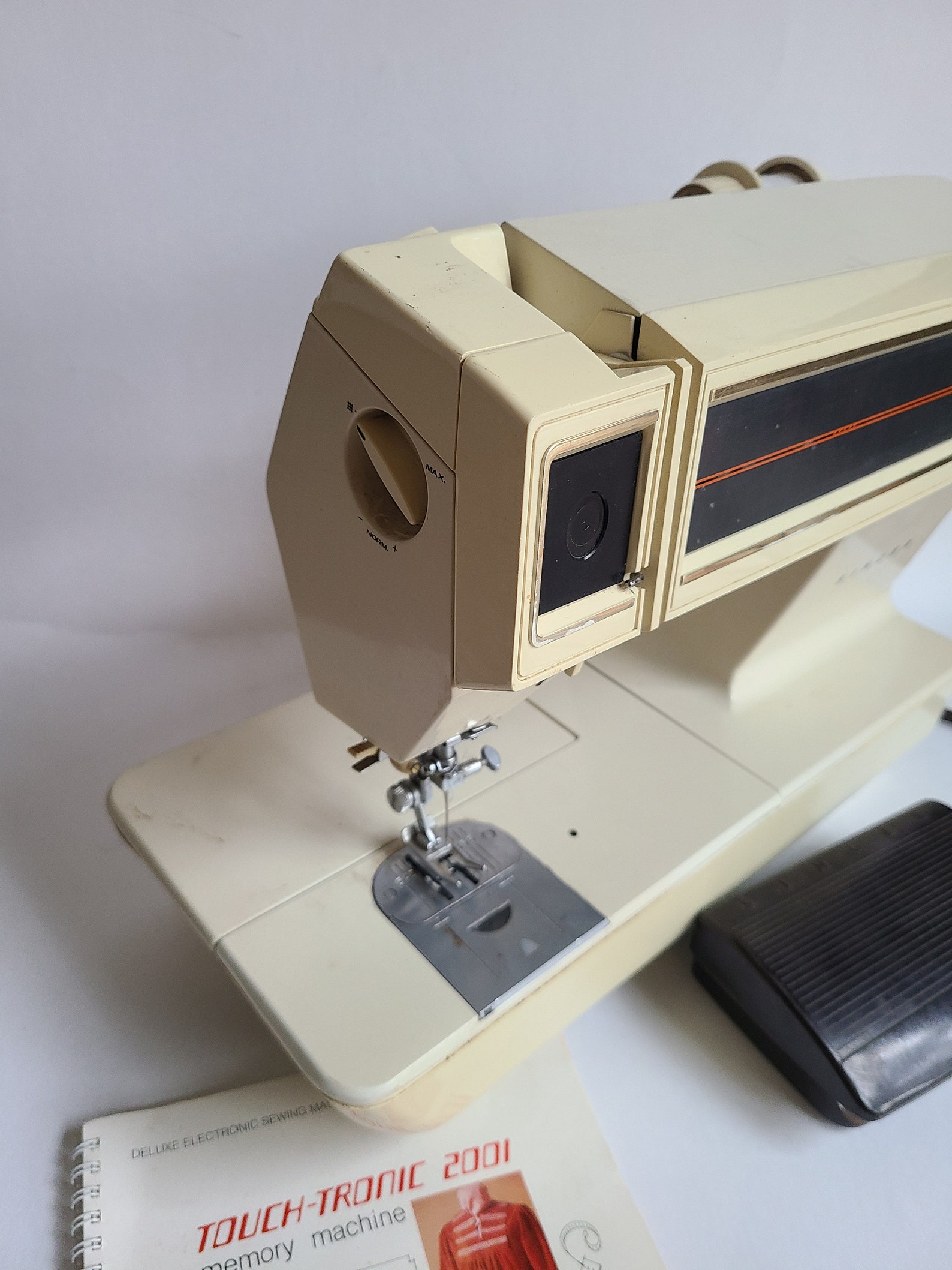 Vintage Sewing Machine Singer TouchTronic 2001 Portable Etsy