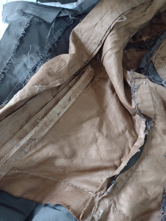 Antique Silk Taffeta Day Dress - image 10