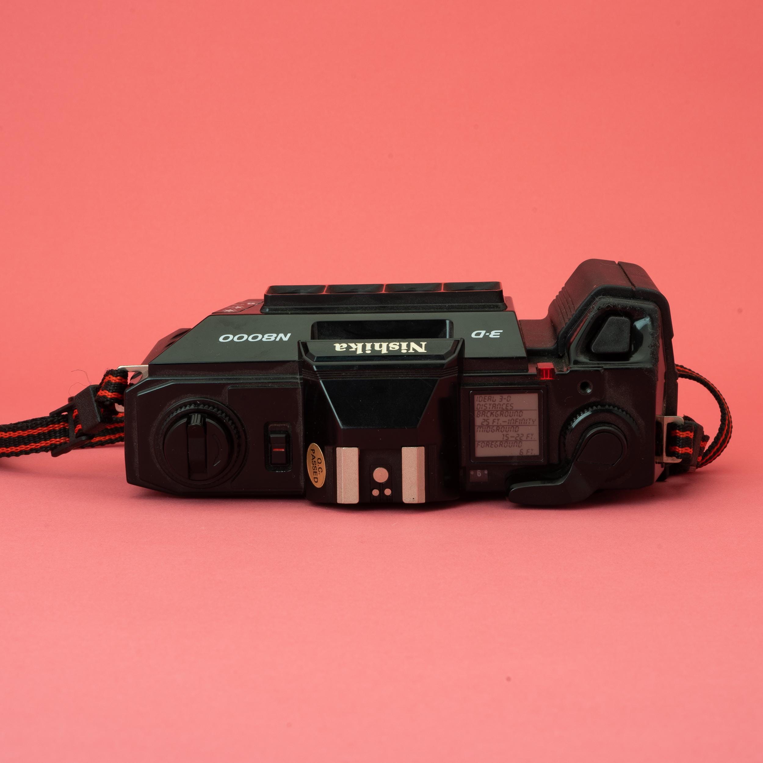 Nishika N8000 35mm 3Dカメラ　中古品 Rare Nishika N8000 35mm Quadrascopic Stereo 3D Lenticular Camera