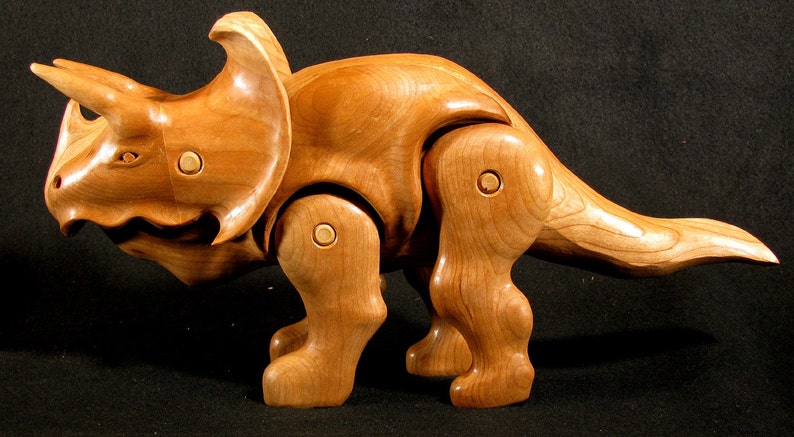 Cerezo A Madera Tallada Juguete Mano De Triceratops Del P8k0wOXNn