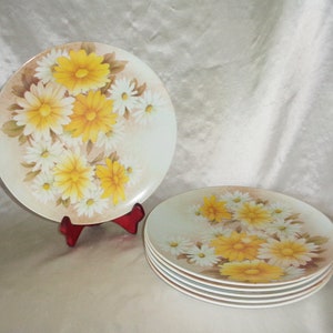 Floral Yellow Daisy Melmac Melamine 9 1/2 inch Set of 6 Dinner Plates, Used, Unsigned