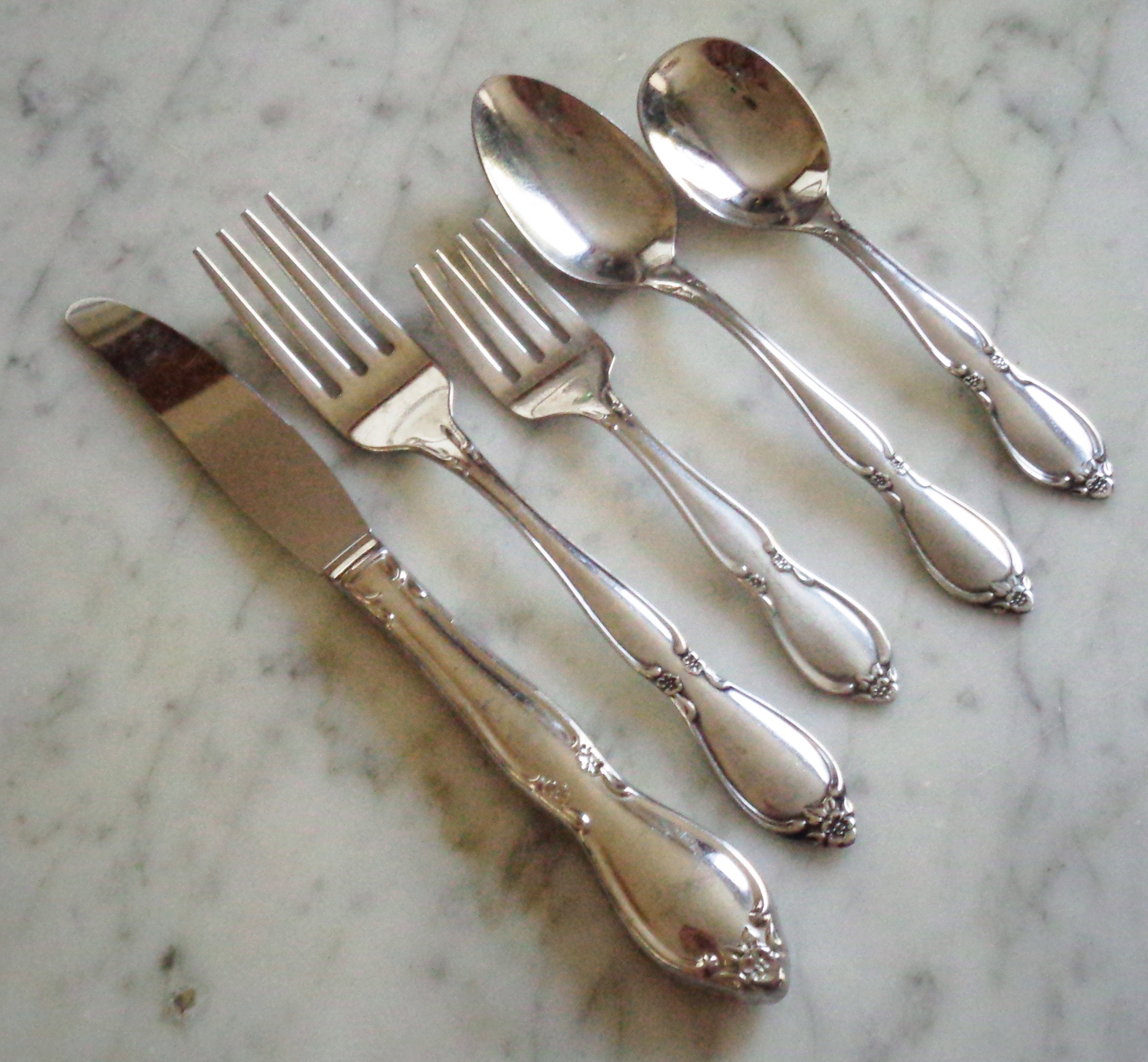 Lot De 18 Couverts Oneida Community Chatelaine - Inoxydable - Occasion - Fabriqué USA