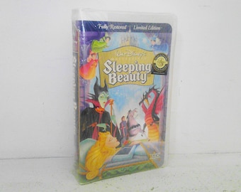 FACTORY SEALED Disney Sleeping Beauty Masterpiece Collection Clamshell VHS #9511