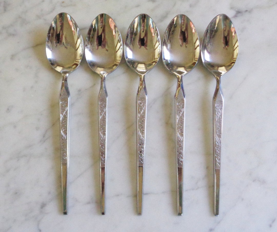 Stanley Roberts Dalton Winthrop Stainless Japan 7 5/8 Inch Set of