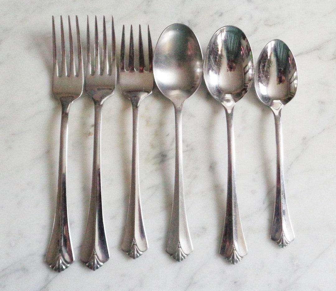 WESTGATE Oneida Distinction Deluxe HH Stainless Royal Crest Forks