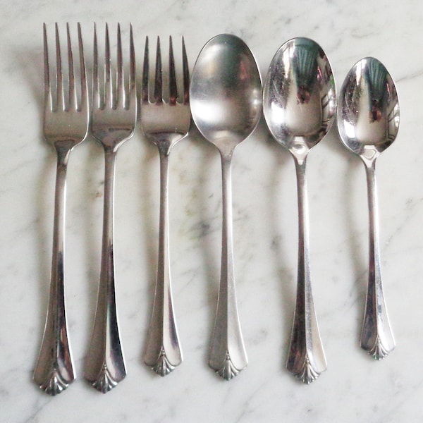 WESTGATE Oneida Onderscheiding Deluxe HH Stainless Royal Crest Vorken & Lepels Lot