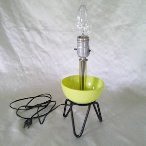 Small Metal Rod Tripod Table Lamp w/ Green Fire King or Hazel Atlas Bowl Body