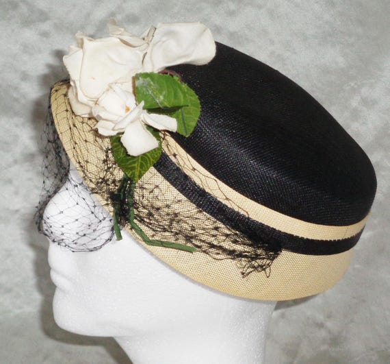 Vintage fascinator hat, mid century netted hat with tag Sweet Original Vintage Mid Century Cream Lace & Netting Open  main image 4