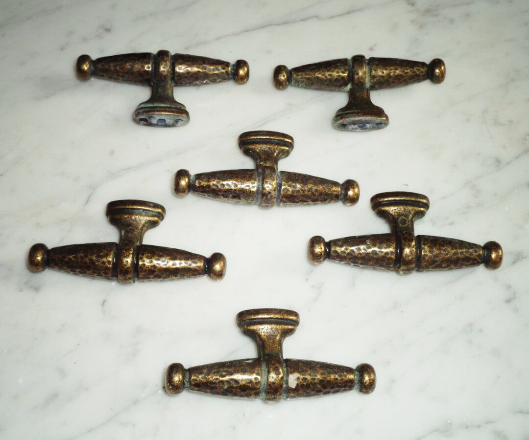 Textured Hammered Anvil Boat Cleat Door Pull Knobs, Heavy Set