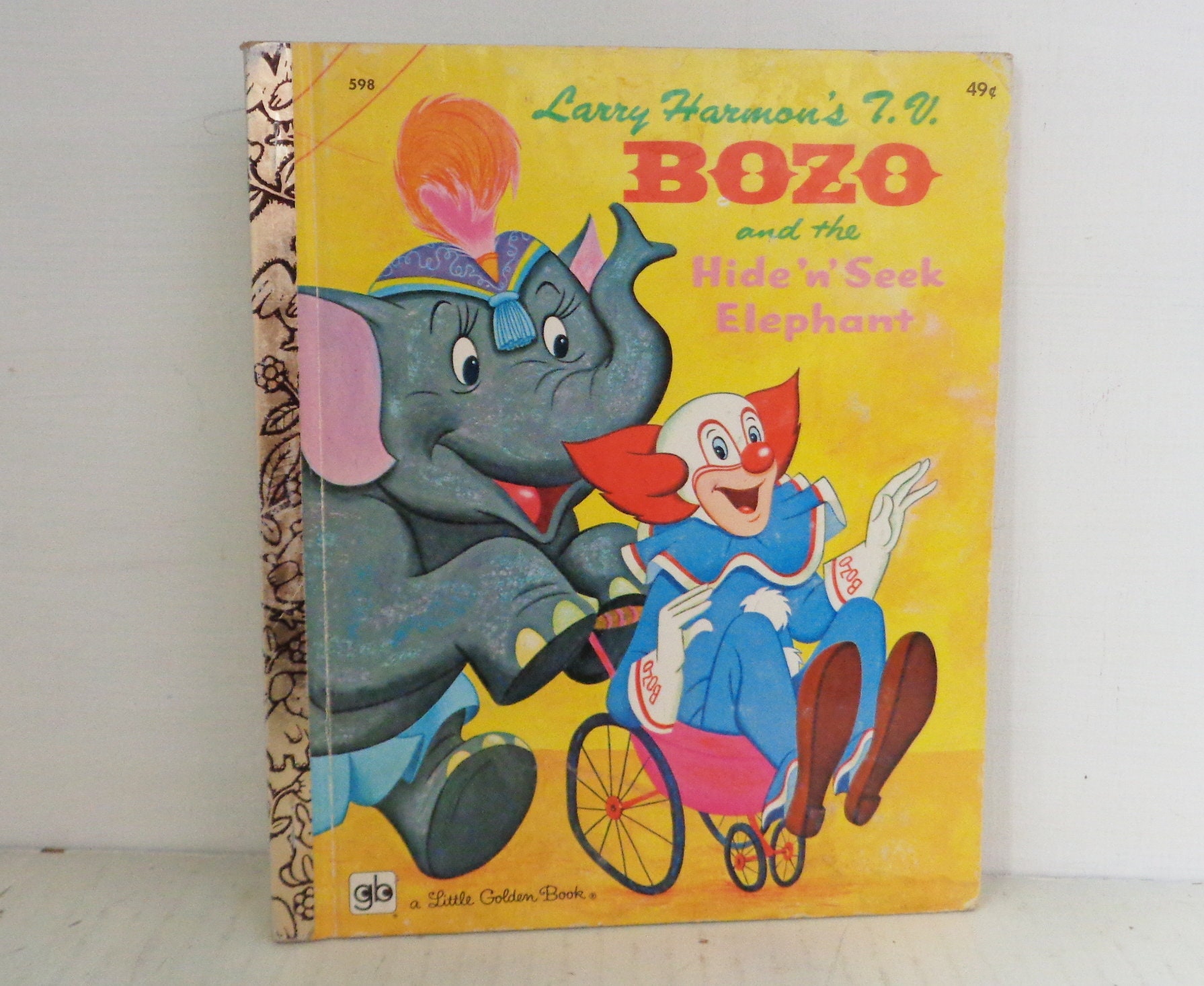 Larry Harmon's Bozo and The Hide n' Seek Elephant Little Golden Book 49c #598 1975 Golden Press