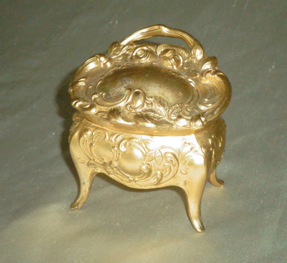 Vintage gold footed trinket - Gem