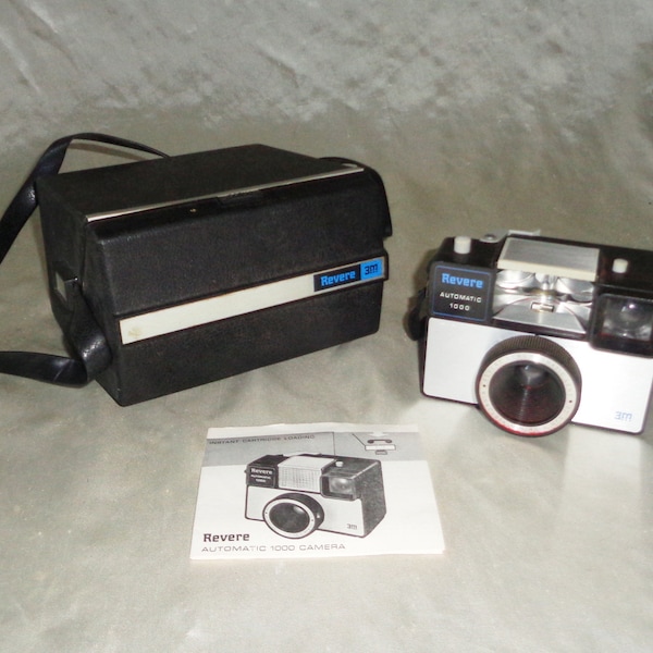 3M Revere Automatic 1000 Camera in Case, Takes 110 Film, Vintage