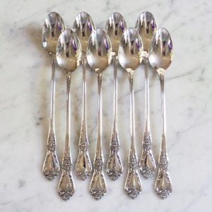 8 Oneida Distinction Deluxe Stainless Kennett Square Ice Tea Spoons
