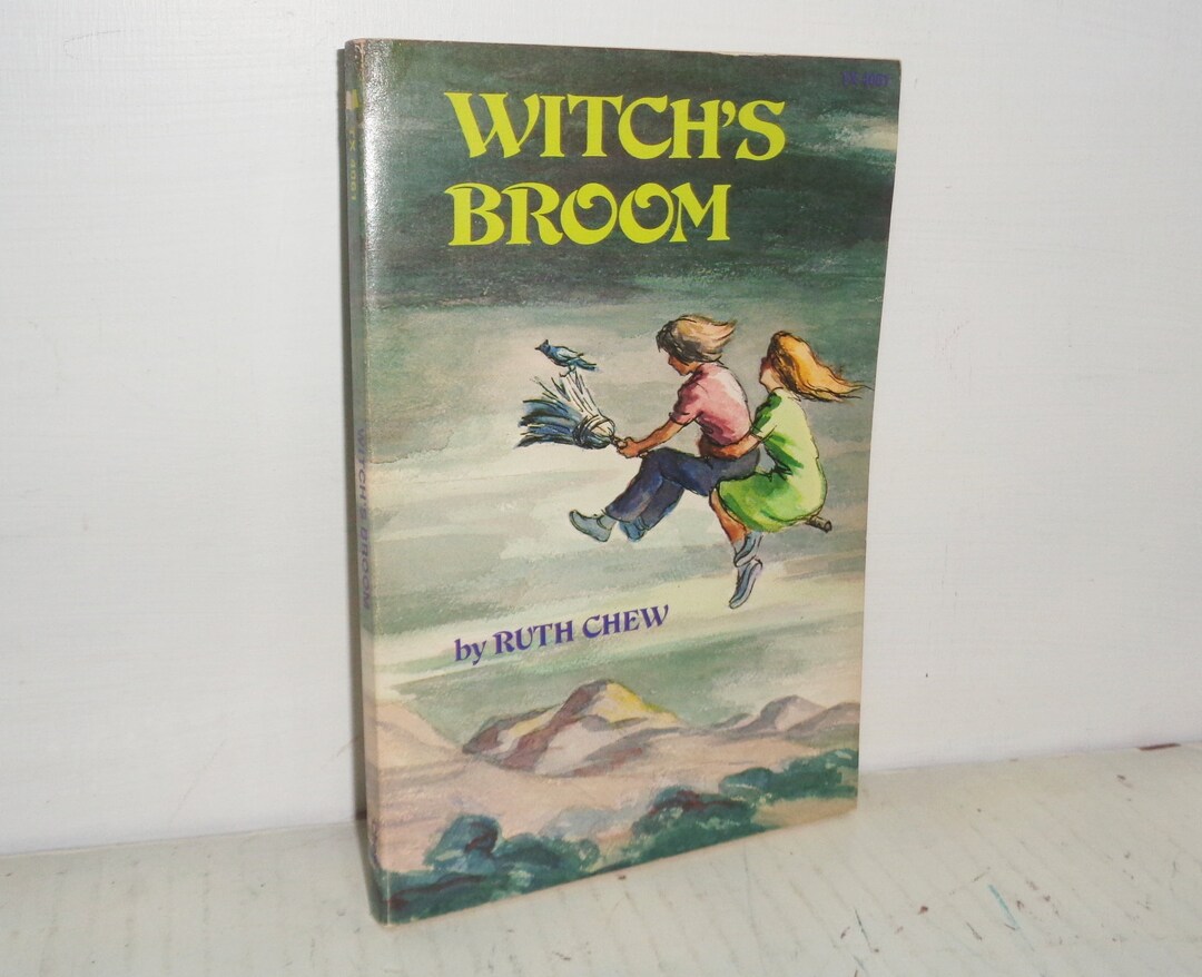 1977 Witch's Broom Vintage Ruth Chew Softcover Scholastic Book - Etsy