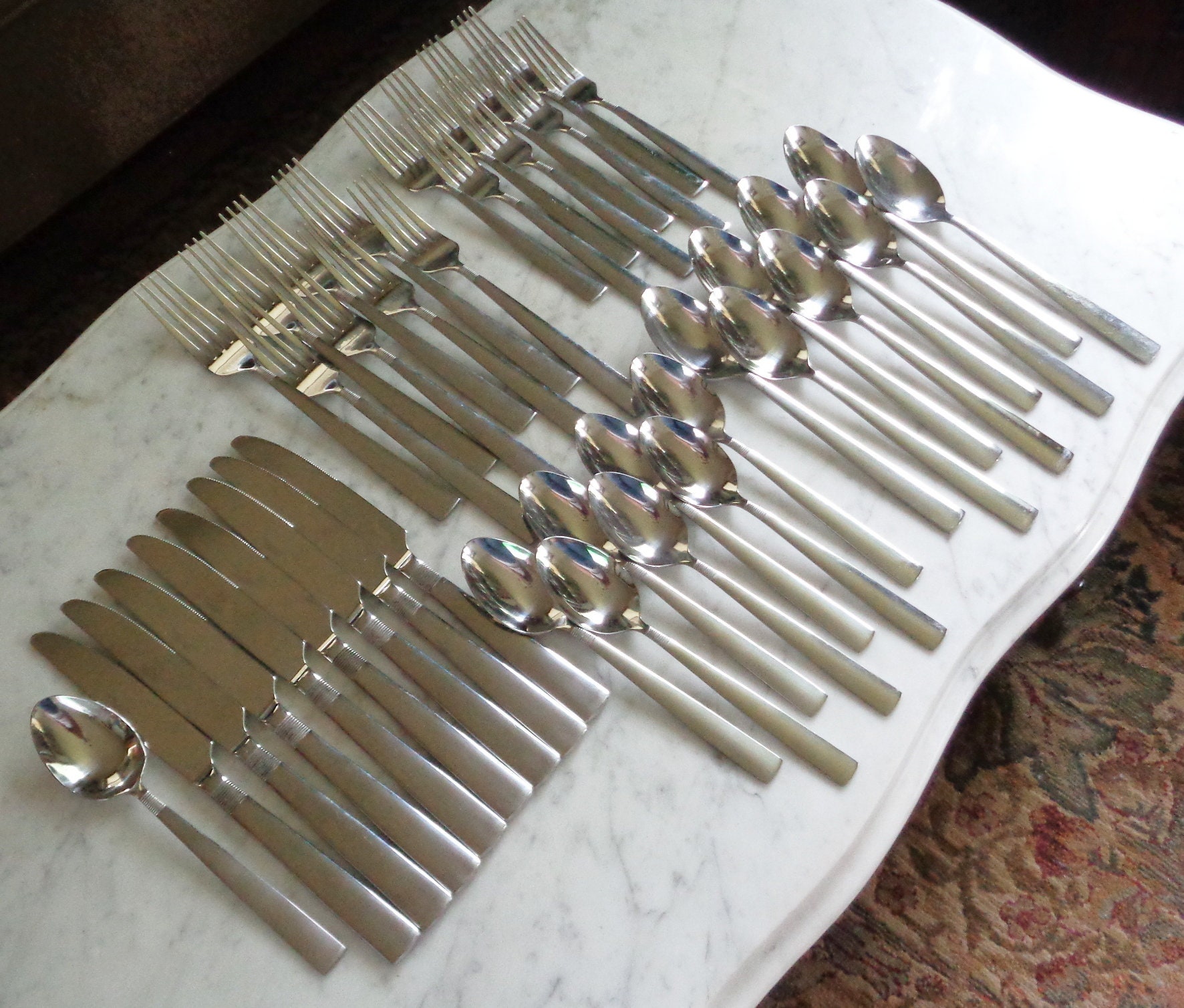 Cambridge Stainless Vertical Lines 40pc Silverware Set 8 Dinner Knives ...