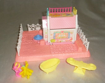1990 Hasbro My Little Pony Petite Ponies Playset~ Pink Base, Pink Curly Hair Pony