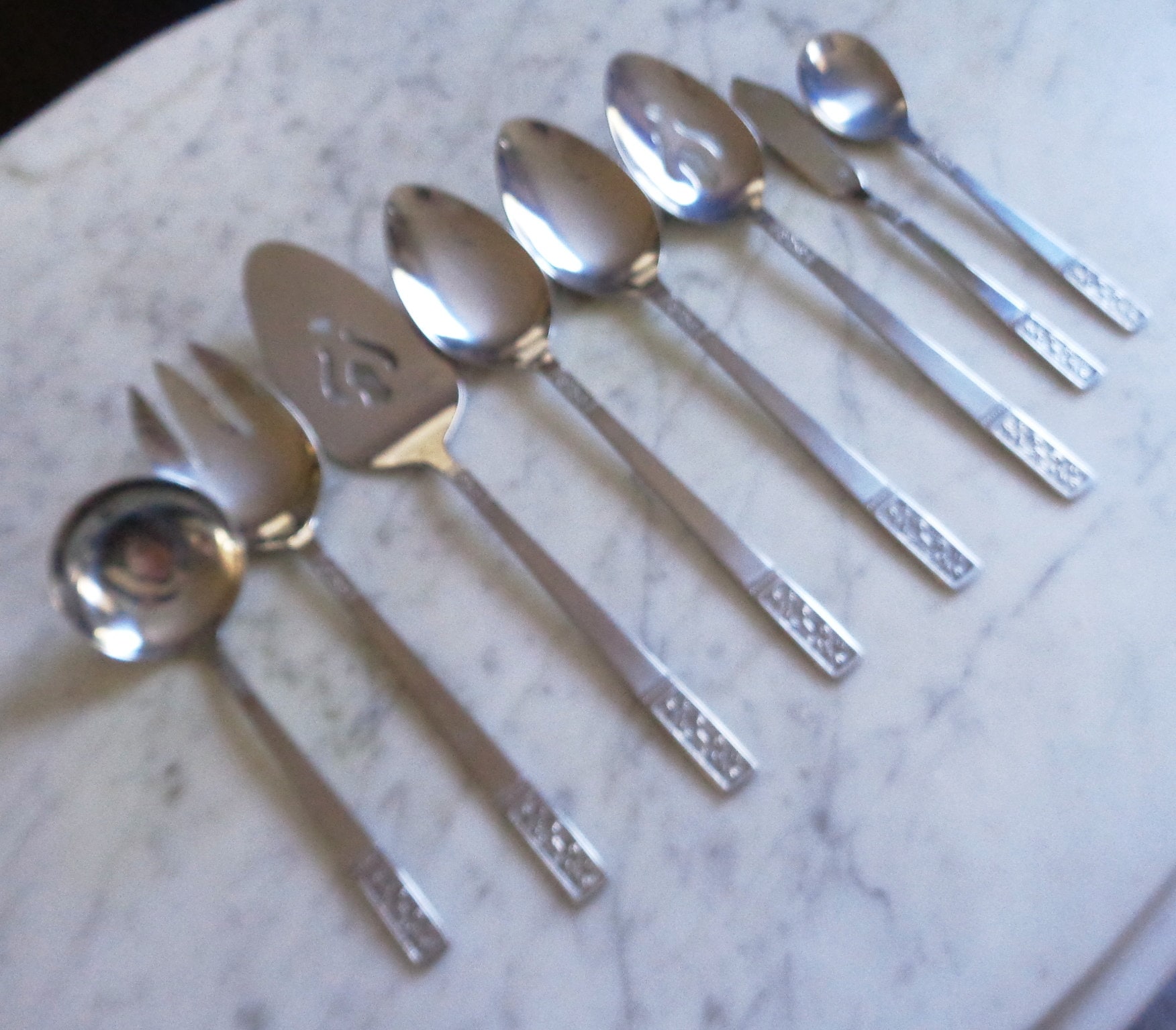 India Handicrafts 20556 Fleur De Lis Silver Tone 13 Inch Stainless Steel Flat... For Sale Online - View #4