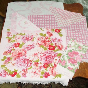 Mixed Lot of 6 Pink Floral Polka Dot Groovy 1970s Bath & Hand Towels + Wash Cloths