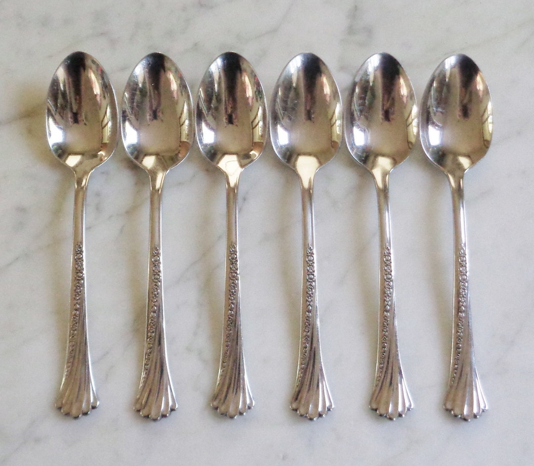 6 Oneida Distinction Deluxe HH Stainless Spring Glen 6 Inch Teaspoons