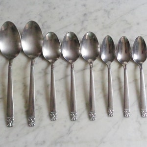 Wm A Rogers Oneida Ltd Aztec Encore Serving Spoons, Table Soup Spoons & Teaspoons