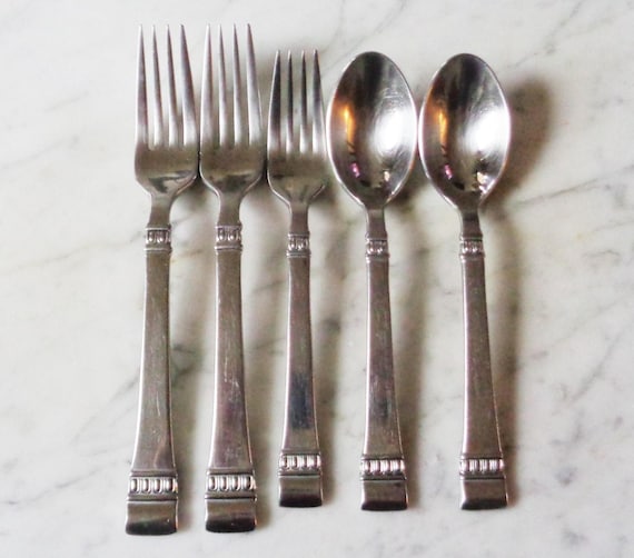 Cadence Oneida 18/10 Indonesia Stainless Dinner Forks, Salad Fork