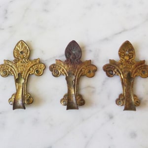 3 Antique Painting Picture Frame Decorative Cross Hook Hanger (lot 13) Rare