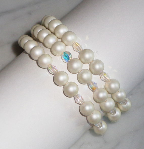 Bracelet Pearl & Iridescent Bead Vintage 3 Strand… - image 1