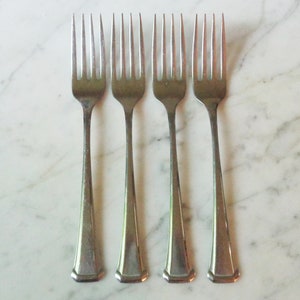4 SSS by Oneida Stainless Aberdeen Maestro 7 1/4 inch Dinner Forks