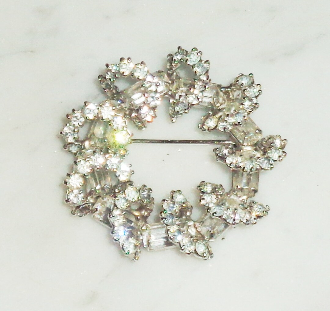 Rhinestone Brooch Vintage Unsigned Silver Tone Metal Clear Rhinestone ...
