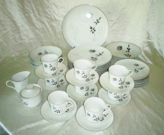 Rose、*****、JAPAN食器&皿セット Momoyama Fine China Japan Black Rose Service for 8 ~ 5 Piece Place