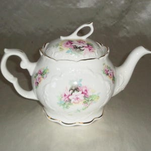 Crown Dorset Staffordshire England Pink Roses Porcelain Ceramic Tea Pot