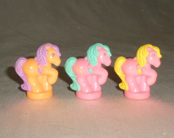 1990 Hasbro My Little Pony Petite Ponies 3 Braided Hair Ponys w Tea Pot Mittens +